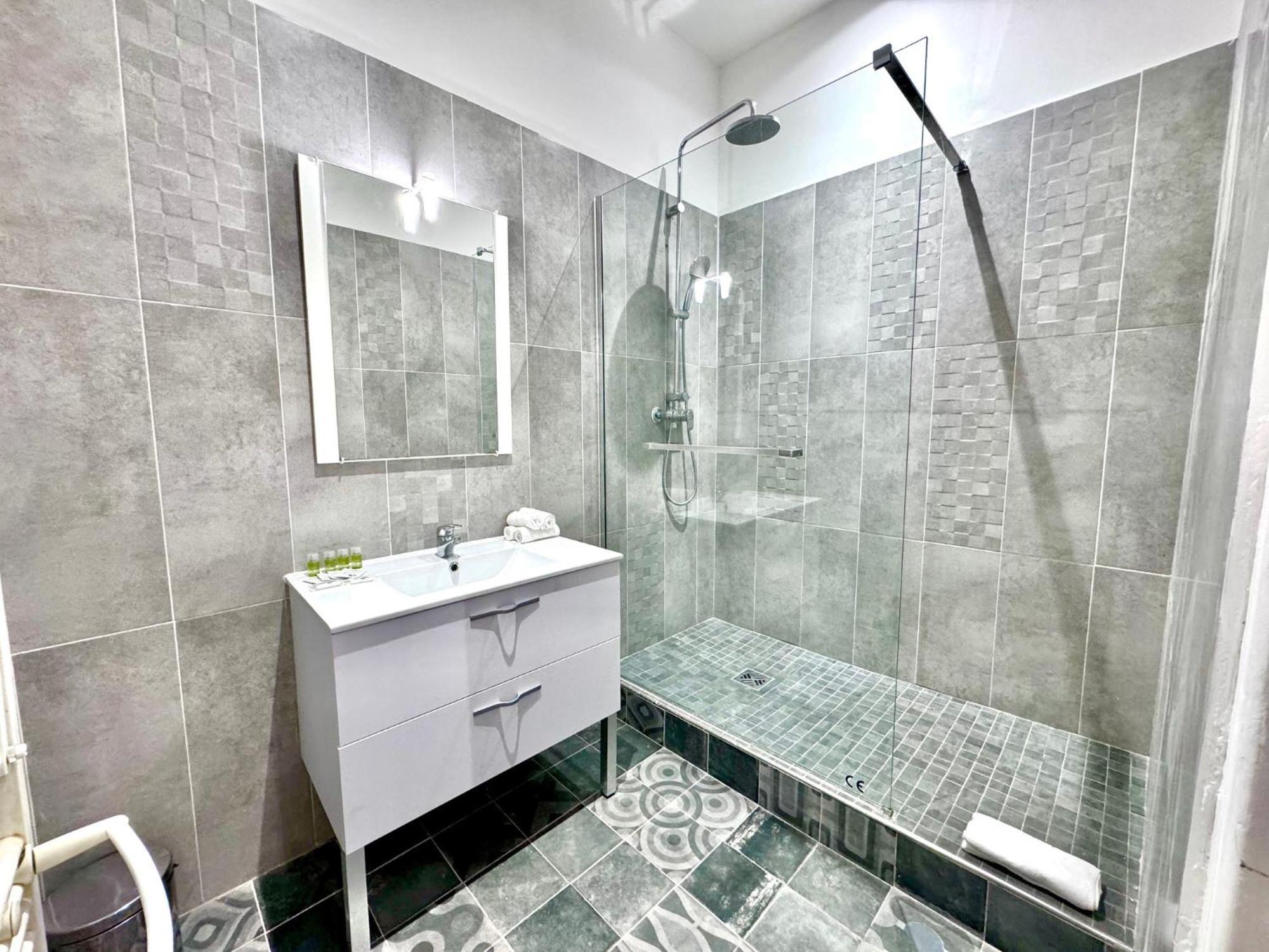 Aparthotel Riviera - Pont Vieux 2 - Old Town - Charm 2 Bedrooms Apartement Ac - 5Mn Beach Nice Exterior photo